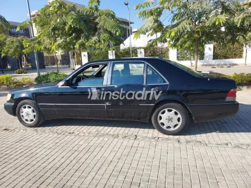 مرسيدس S 320 1993 أسود مستعملة للبيع - 2