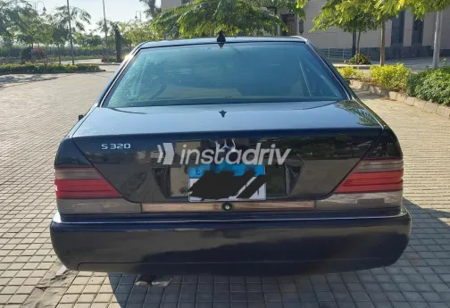 مرسيدس S 320 1993 أسود مستعملة للبيع - 3