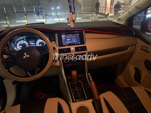 ميتسوبيشي اكسباندر 2022 أبيض مستعملة للبيع - 3