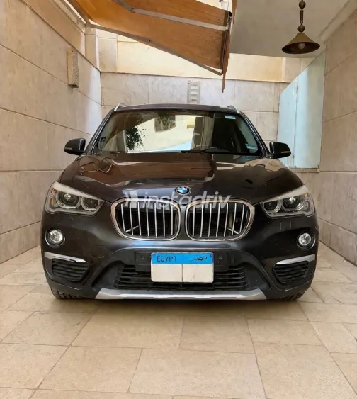 بي ام دبليو X1 2018 أبيض مستعملة للبيع - 2