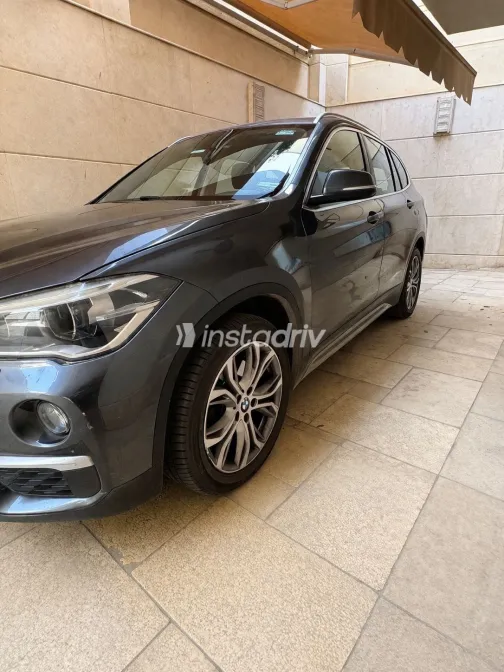 بي ام دبليو X1 2018 أبيض مستعملة للبيع - 4