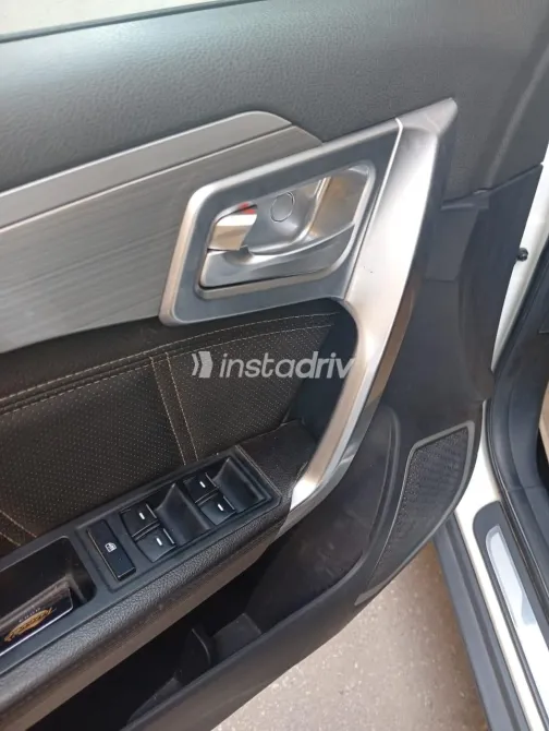 Geely X7 2020 White Used for Sale - 4