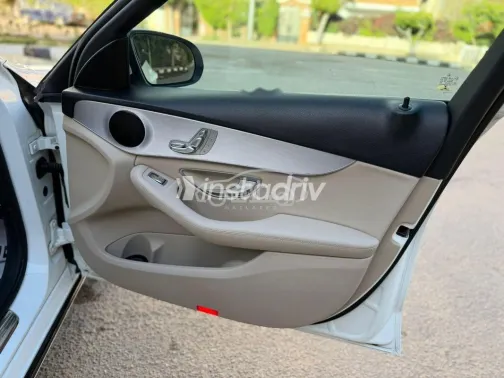 Mercedes C 180 2020 White Used for Sale - 2
