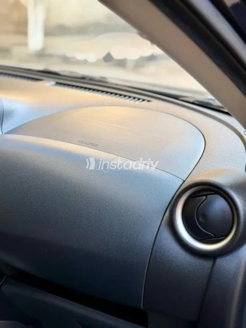 Nissan Sunny 2025 Black Used for Sale - 10