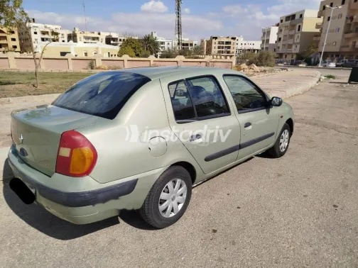 Renault Clio 2002 Gold Used for Sale - 2