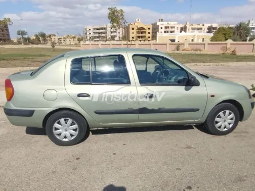 Renault Clio 2002 Gold Used for Sale - 3