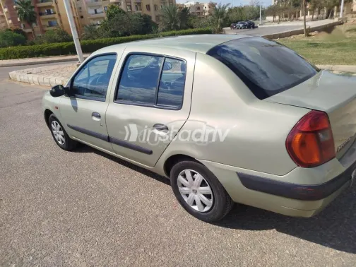 Renault Clio 2002 Gold Used for Sale - 5