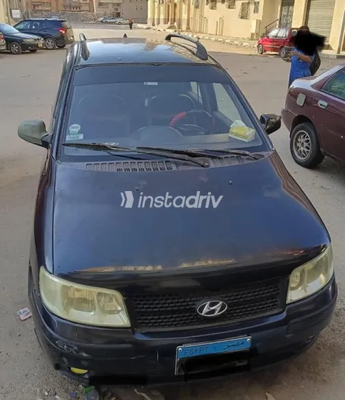 هيونداي ماتريكس 2006 أزرق غامق مستعملة للبيع - 2