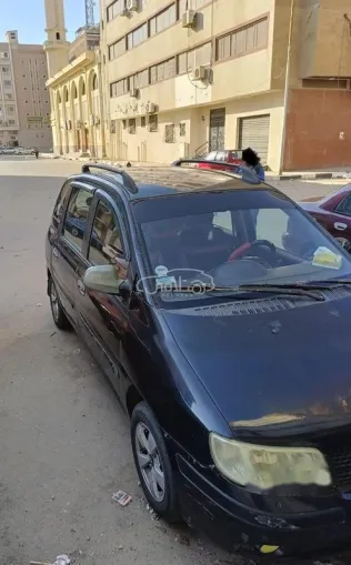 هيونداي ماتريكس 2006 أزرق غامق مستعملة للبيع