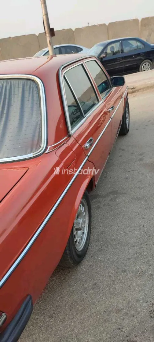 Mercedes E 200 1979 White Used for Sale - 5