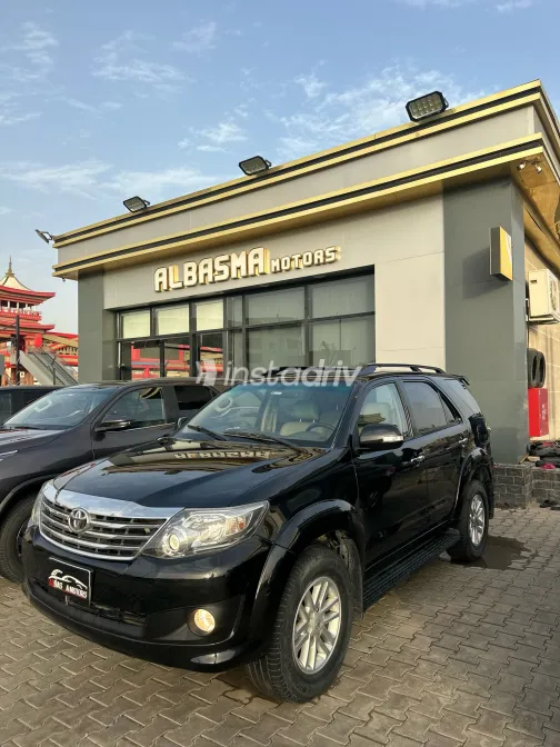 Toyota Fortuner 2013 White Used for Sale - 4