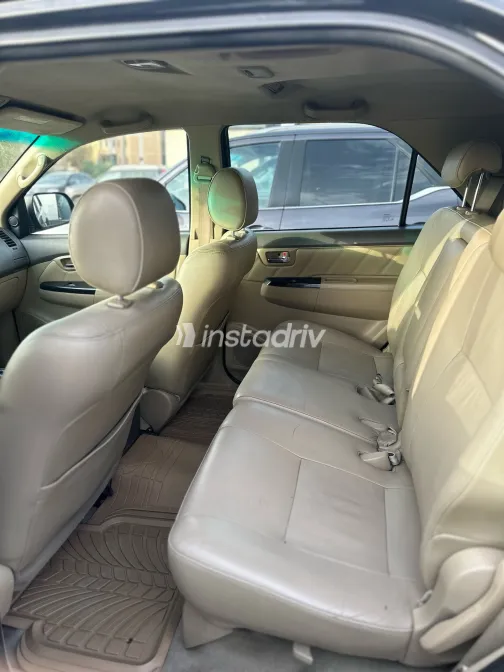 Toyota Fortuner 2013 White Used for Sale - 5