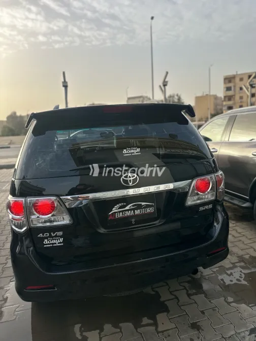 Toyota Fortuner 2013 White Used for Sale - 8