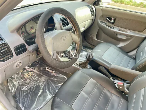 Hyundai Verna 2013 White Used for Sale - 2