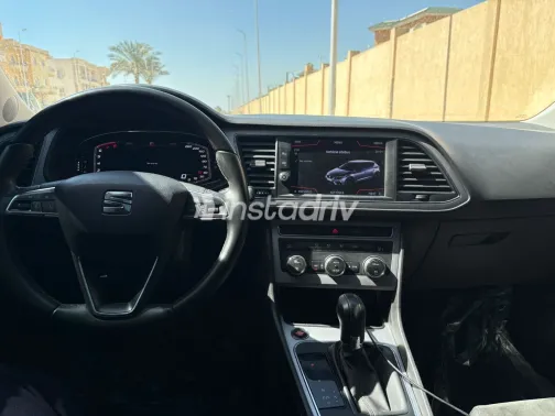 سيات ليون 2020 أبيض مستعملة للبيع - 3