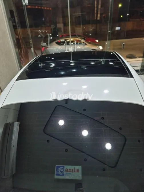 Mercedes C 180 2022 White Used for Sale - 10