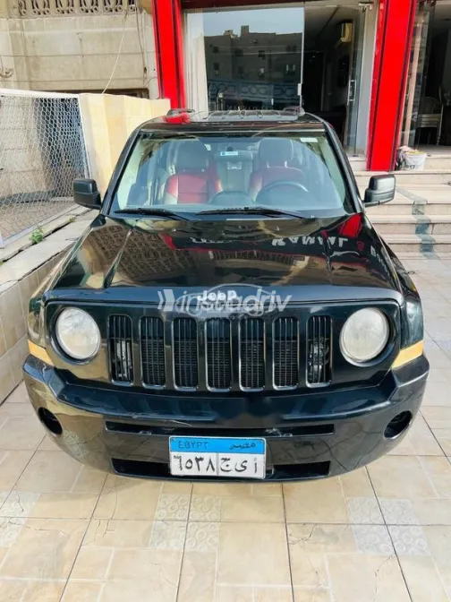 جيب كومباس 2010 أسود مستعملة للبيع - 2