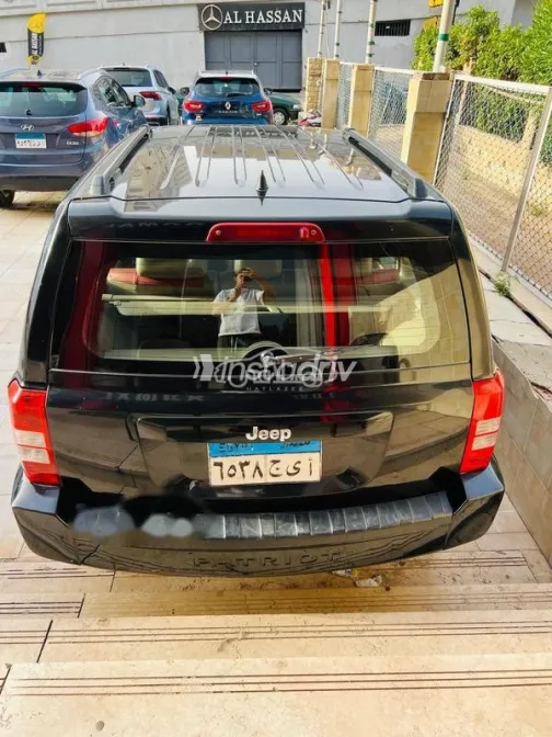 جيب كومباس 2010 أسود مستعملة للبيع - 5