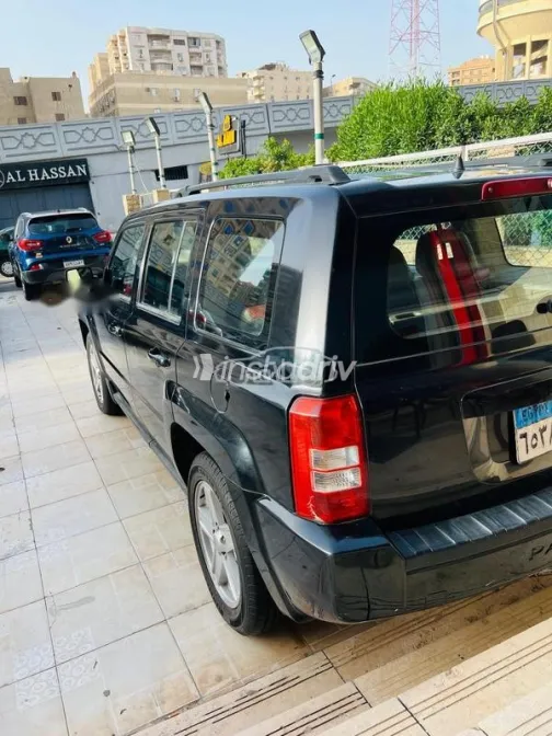 جيب كومباس 2010 أسود مستعملة للبيع - 6