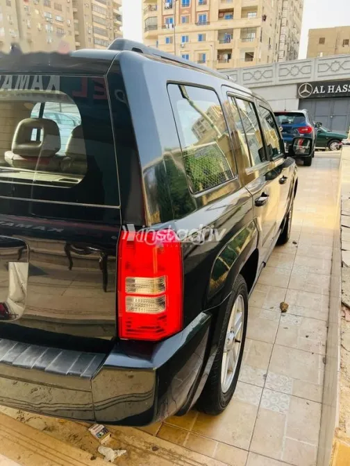 جيب كومباس 2010 أسود مستعملة للبيع - 7