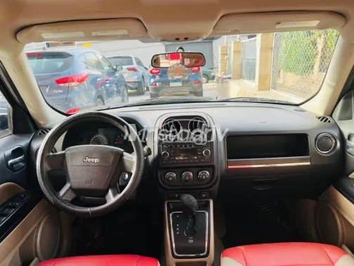 جيب كومباس 2010 أسود مستعملة للبيع - 8