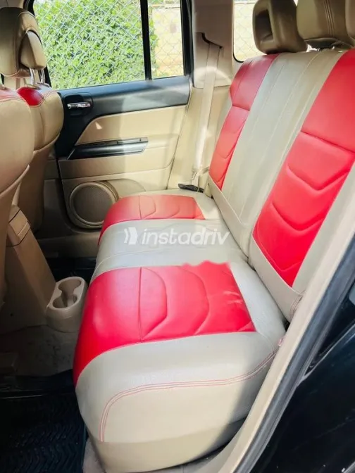 جيب كومباس 2010 أسود مستعملة للبيع - 10