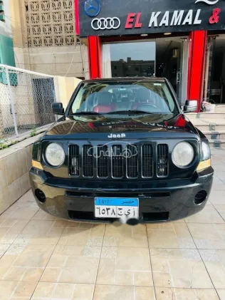 جيب كومباس 2010 أسود مستعملة للبيع