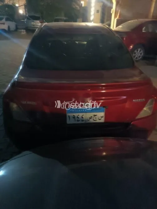 نيسان صنى 2013 أحمر غامق مستعملة للبيع - 6