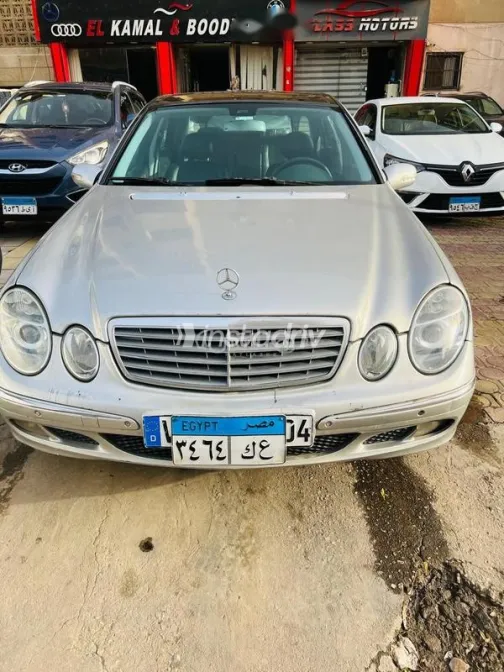 مرسيدس E 320 2003 فضي مستعملة للبيع - 2