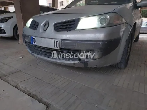 رينو ميجان 2006 فضي مستعملة للبيع - 1