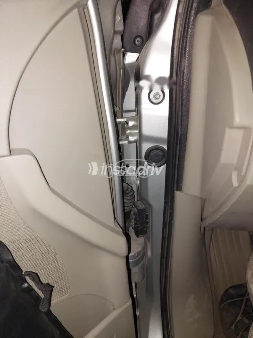 رينو ميجان 2006 فضي مستعملة للبيع - 9