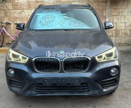بي ام دبليو X1 2018 رمادي مستعملة للبيع - 2