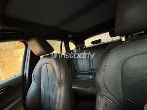 بي ام دبليو X1 2018 رمادي مستعملة للبيع - 5