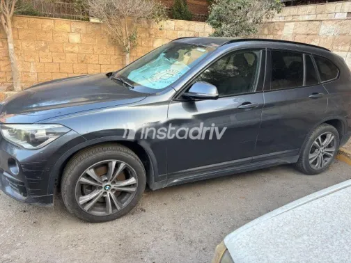 بي ام دبليو X1 2018 رمادي مستعملة للبيع - 6
