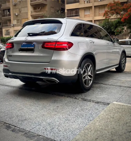مرسيدس GLC 250 2019 أبيض مستعملة للبيع - 6