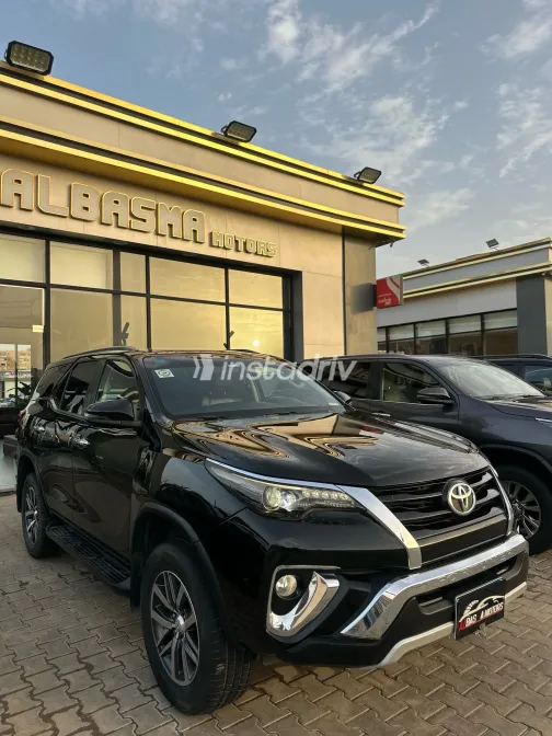 تويوتا فورتشنر 2021 أبيض مستعملة للبيع - 4