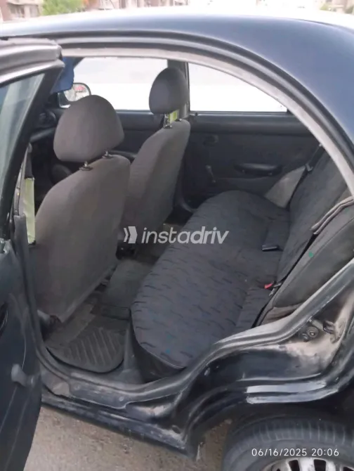 هيونداي اكسنت 2006 أبيض مستعملة للبيع - 4