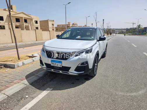 بيجو 5008 2019 أبيض مستعملة للبيع - 2