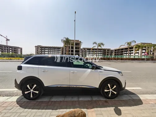 بيجو 5008 2019 أبيض مستعملة للبيع - 5