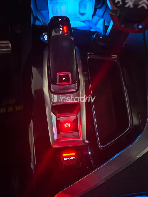 بيجو 5008 2019 أبيض مستعملة للبيع - 7