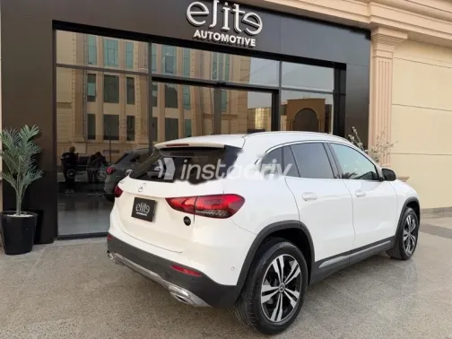 مرسيدس GLA 200 2022 أبيض مستعملة للبيع - 5