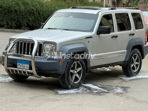 Jeep Cherokee 2011 Silver Used for Sale - 1