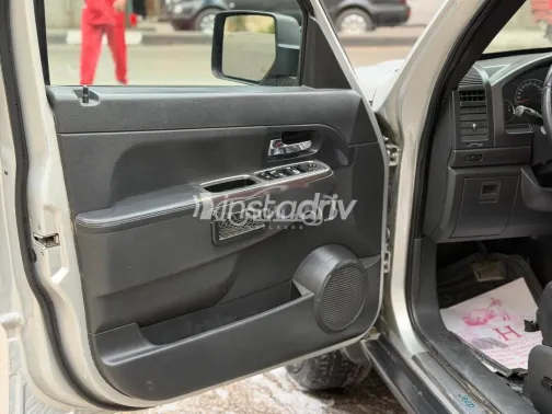 Jeep Cherokee 2011 Silver Used for Sale - 3