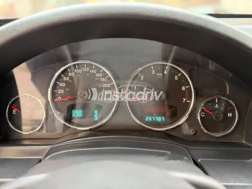 Jeep Cherokee 2011 Silver Used for Sale - 7