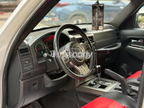 Jeep Cherokee 2011 Silver Used for Sale - 9