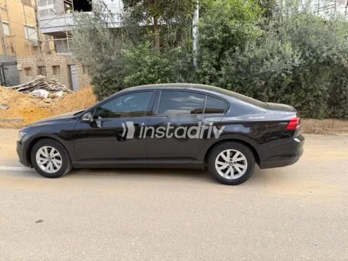 Volkswagen Passat 2021 Black Used for Sale - 4