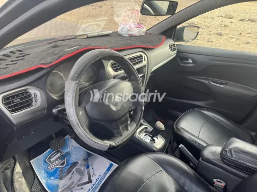 بيجو 301 2015 أسود مستعملة للبيع - 2