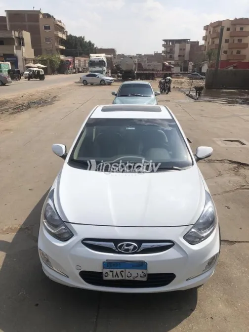 Hyundai Accent RB 2015 White Used for Sale - 1