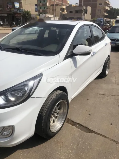Hyundai Accent RB 2015 White Used for Sale - 10