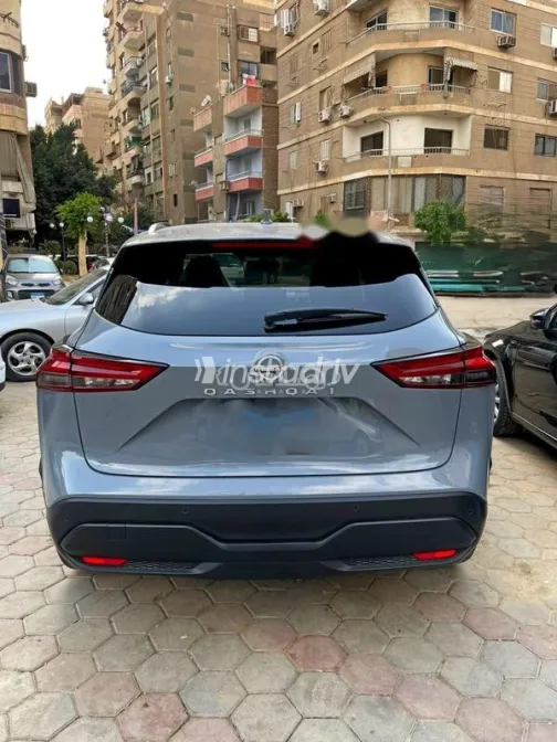 نيسان قشقاي 2025 أبيض مستعملة للبيع - 4